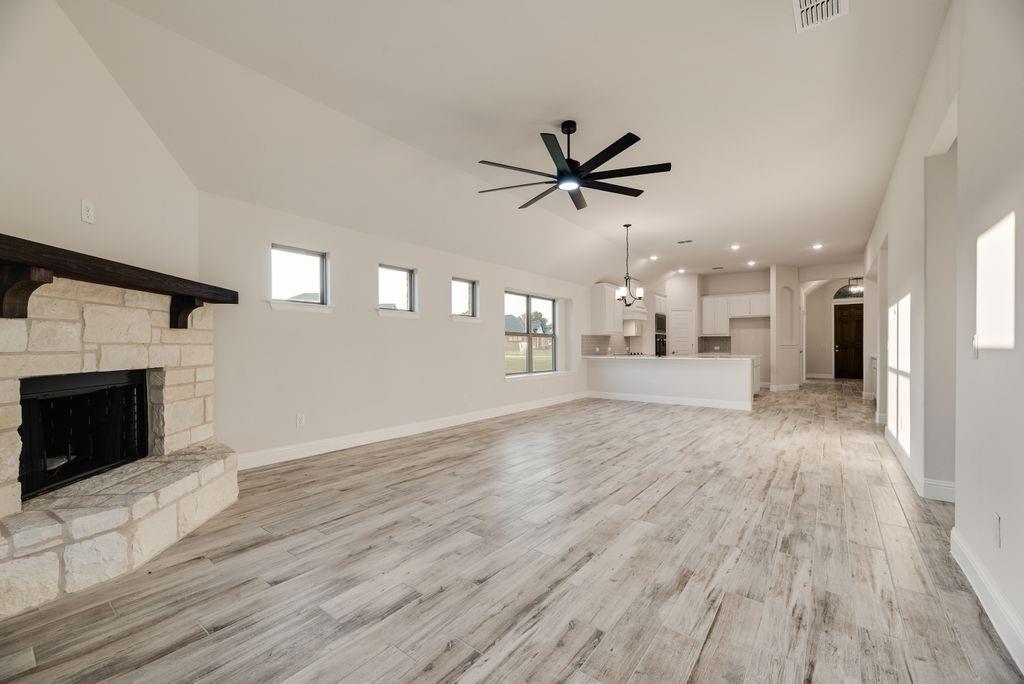 Regatta Oaks Ph I - Residential