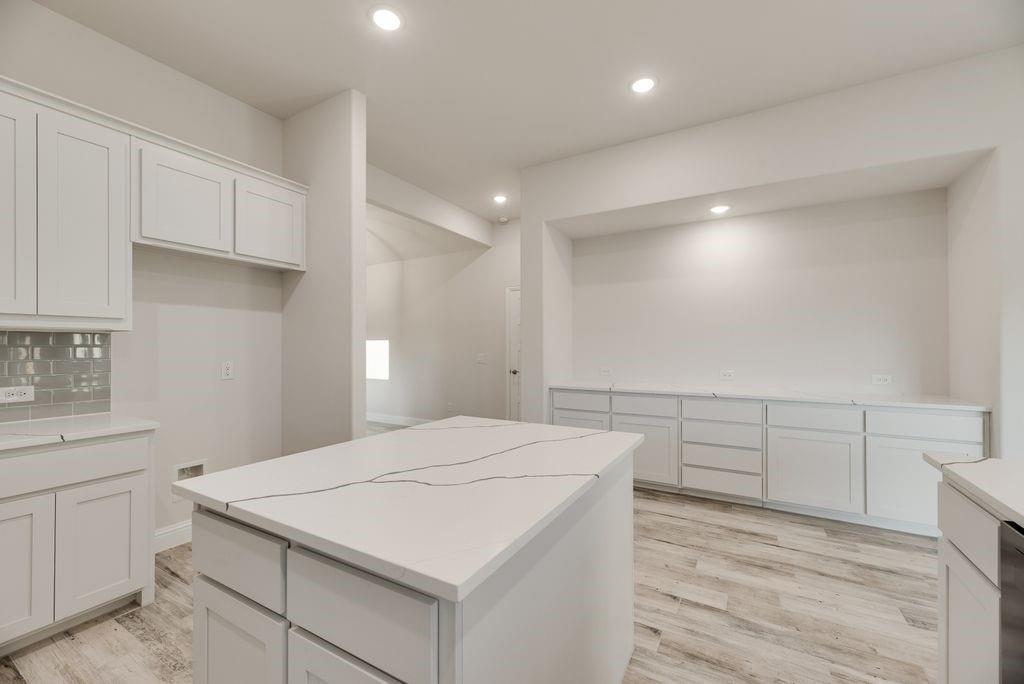 Regatta Oaks Ph I - Residential