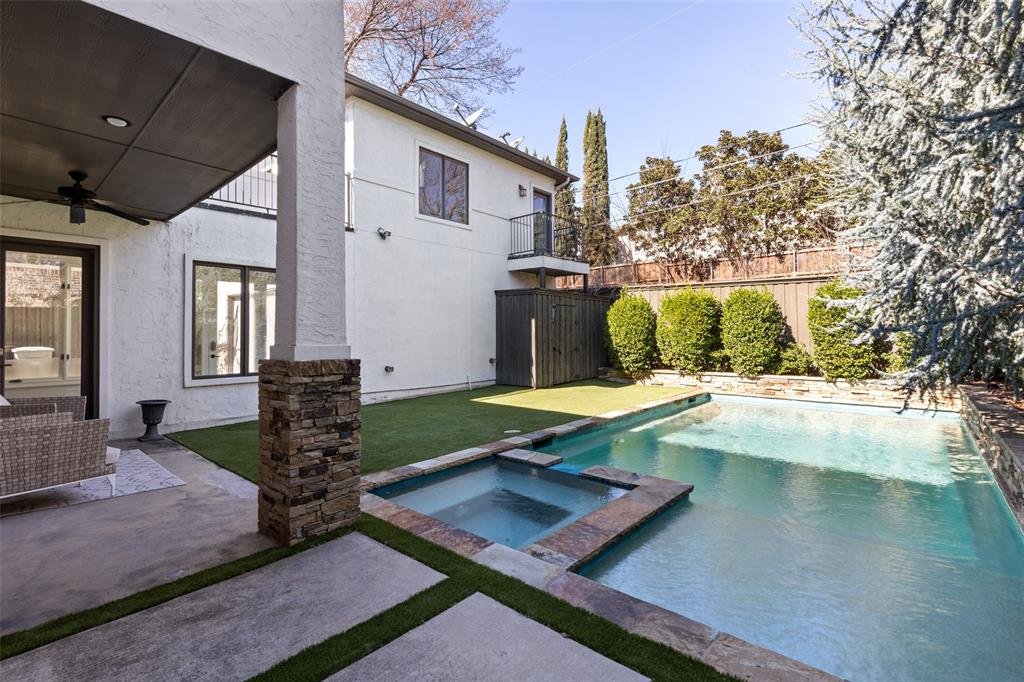 Lakeway - Residential