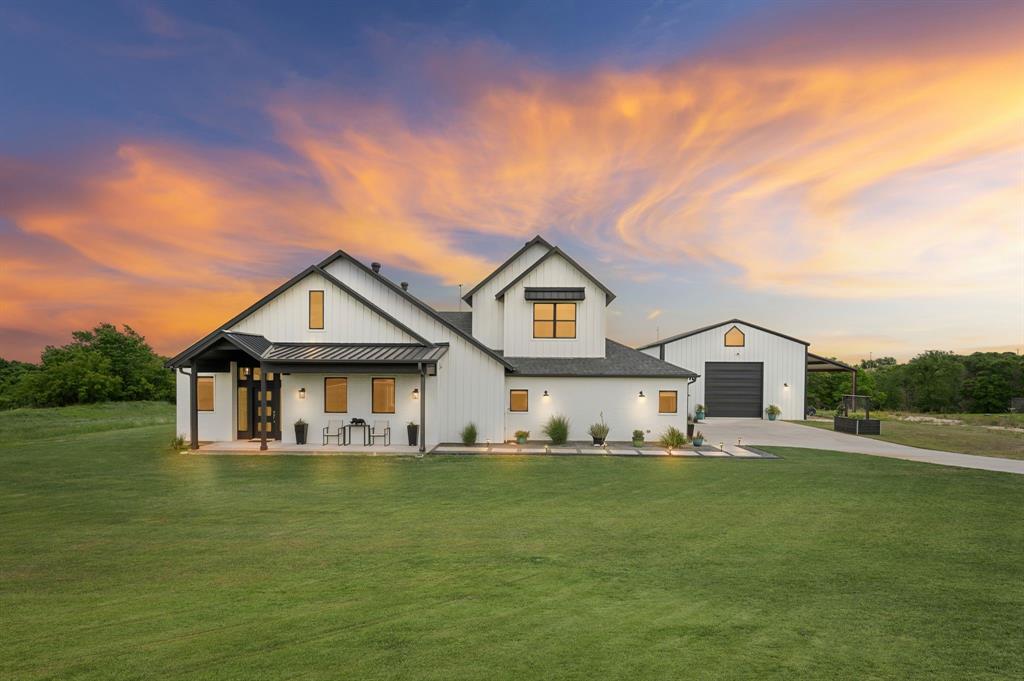Estate Of Bison Creek - Residential