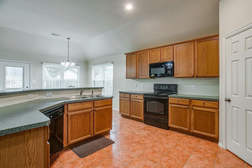 Mountain Valley Lake Tr - Residential