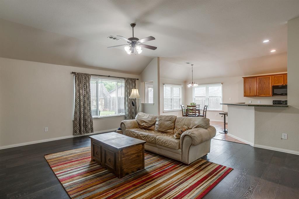 Mountain Valley Lake Tr - Residential