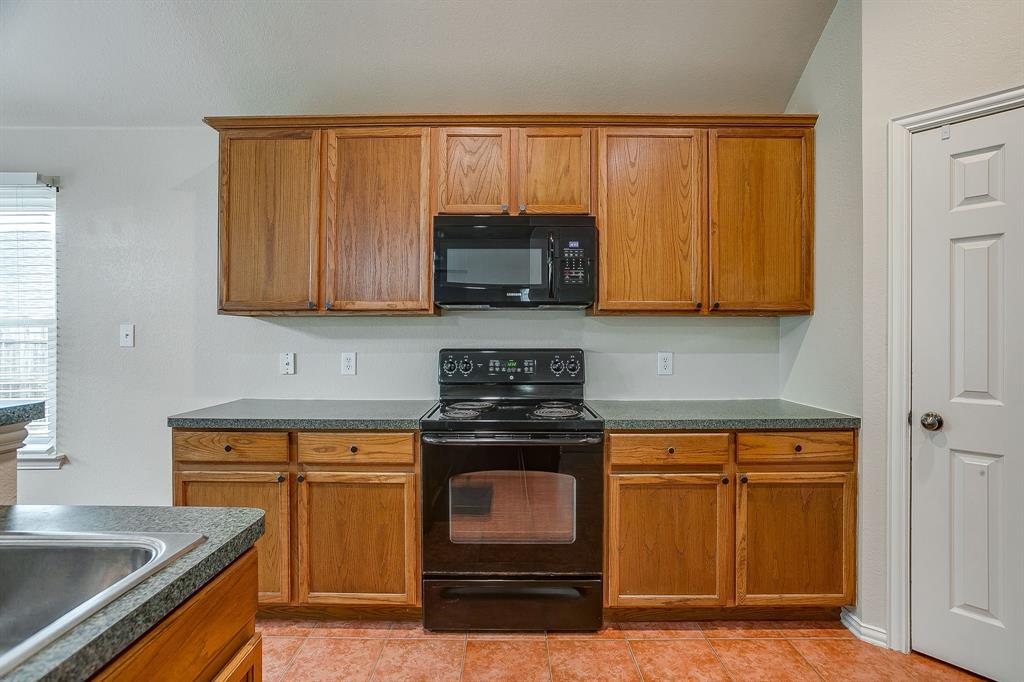 Mountain Valley Lake Tr - Residential