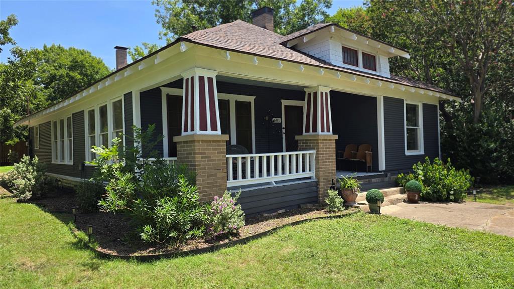 Town - Waxahachie - Residential
