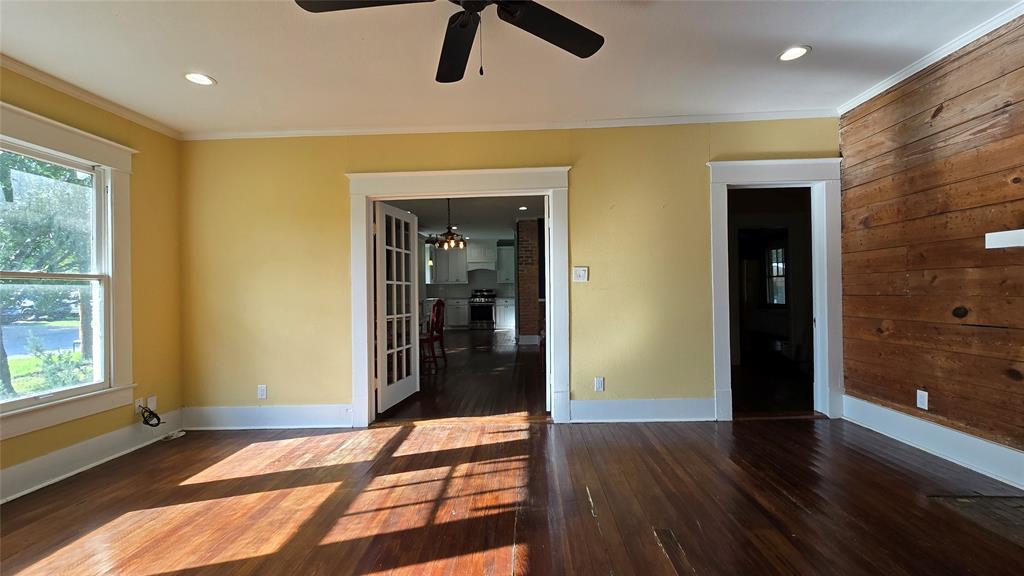 Town - Waxahachie - Residential