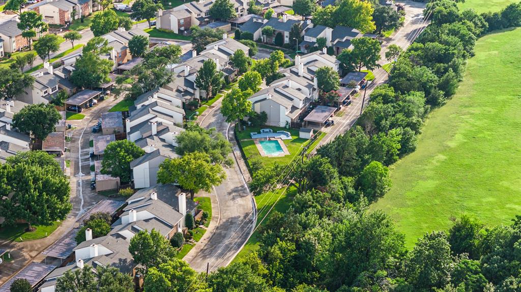 Creekbend Twnhms - Residential