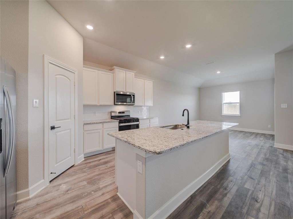 Shadowbend Phase 2 - Residential Lease