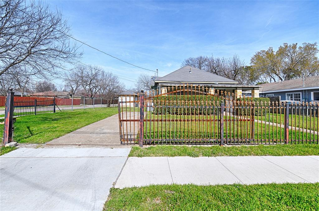 H M Deans - Residential