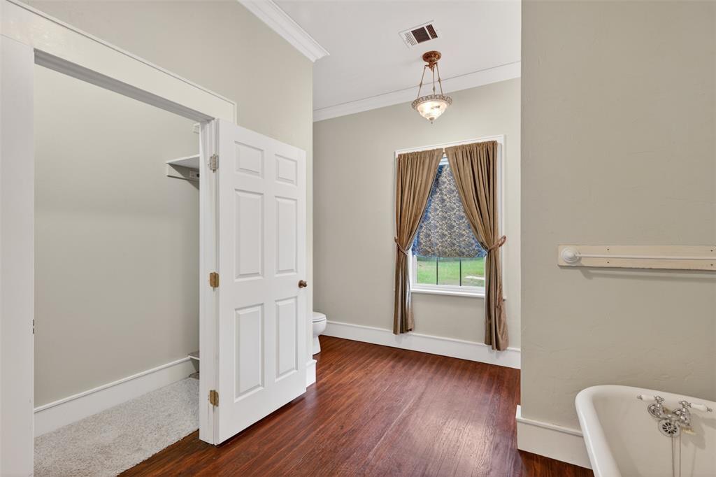 James O Black Partition - Residential