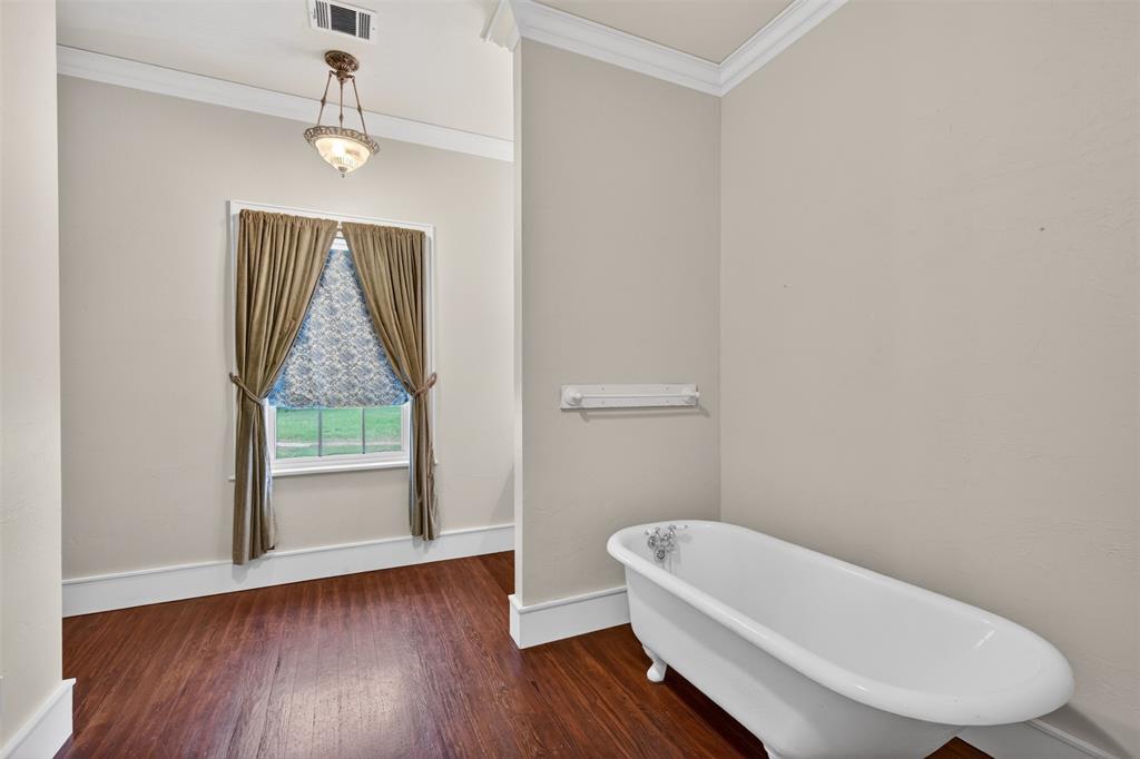 James O Black Partition - Residential