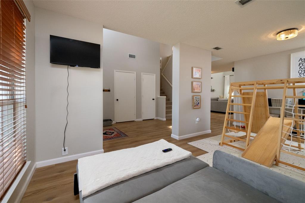 Thousand Oaks Ph II - Residential
