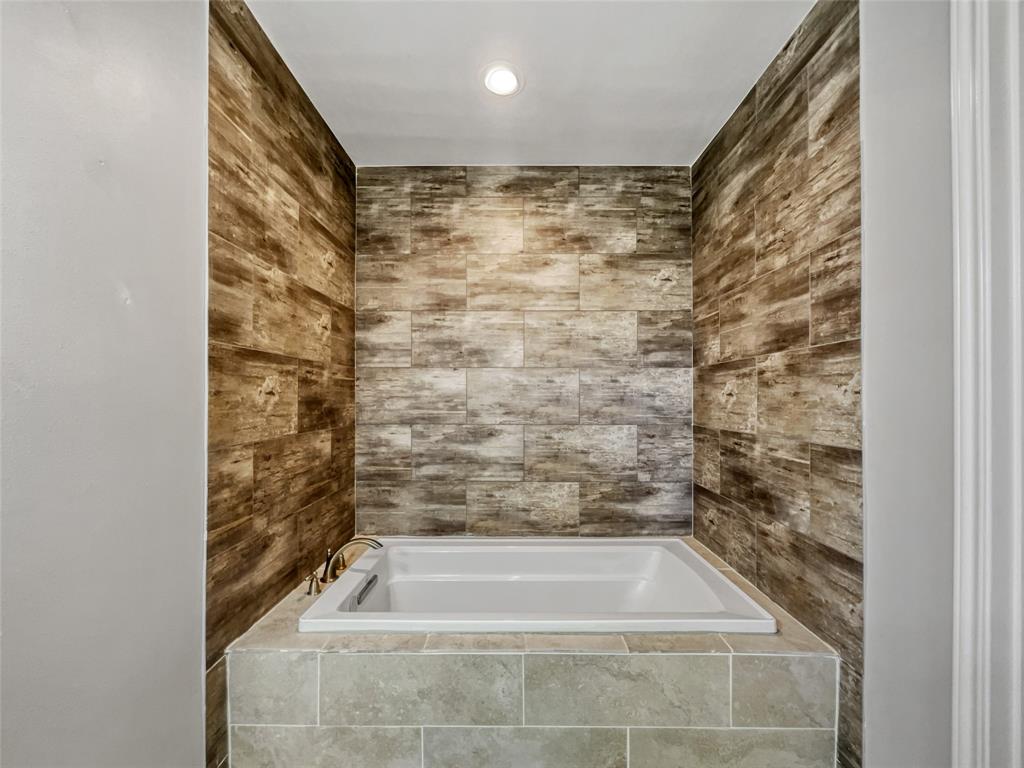 Bentley Village Add - Residential