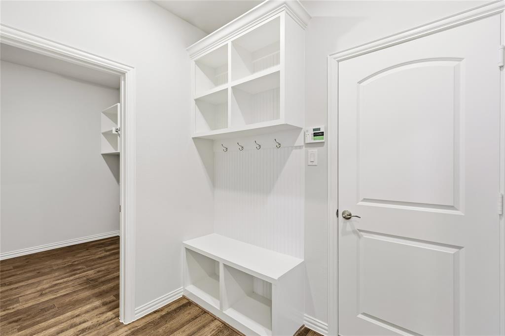 Elevon - Residential