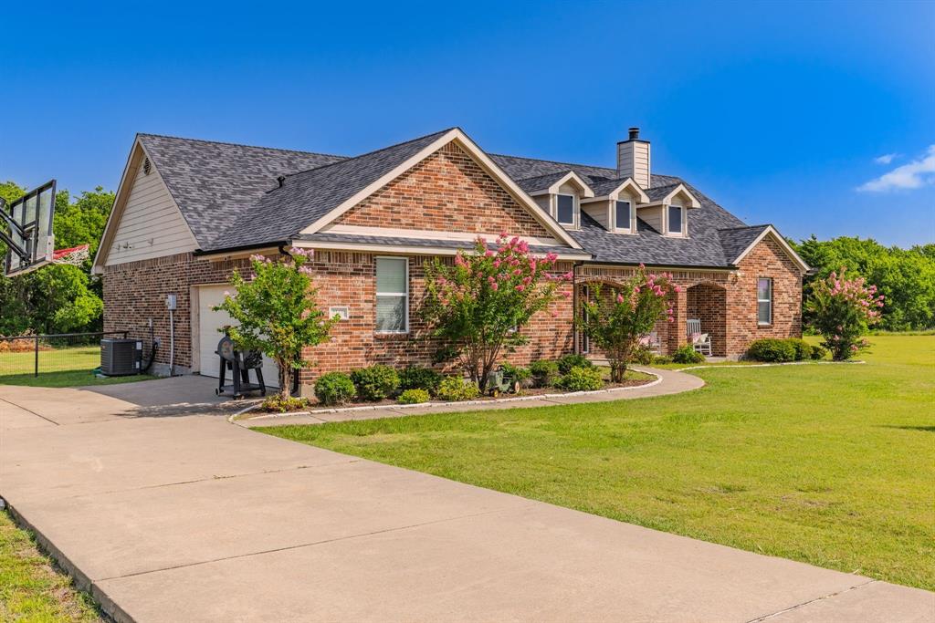 EARL WILLIAM - Residential