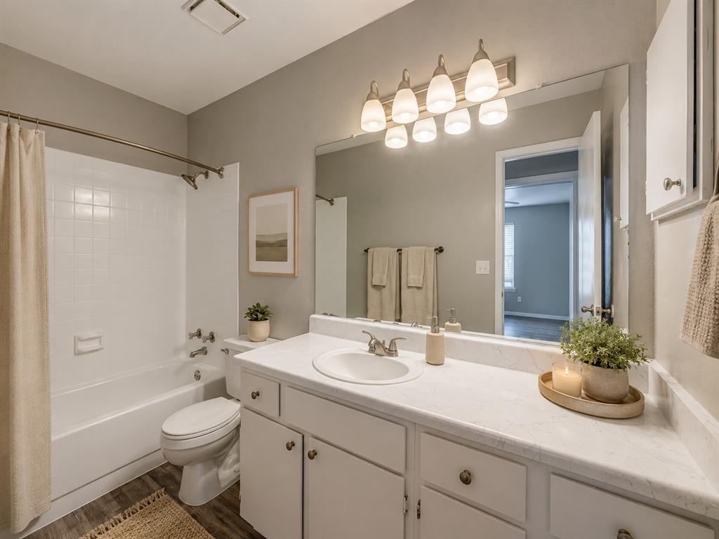 Parkside Condos - Residential