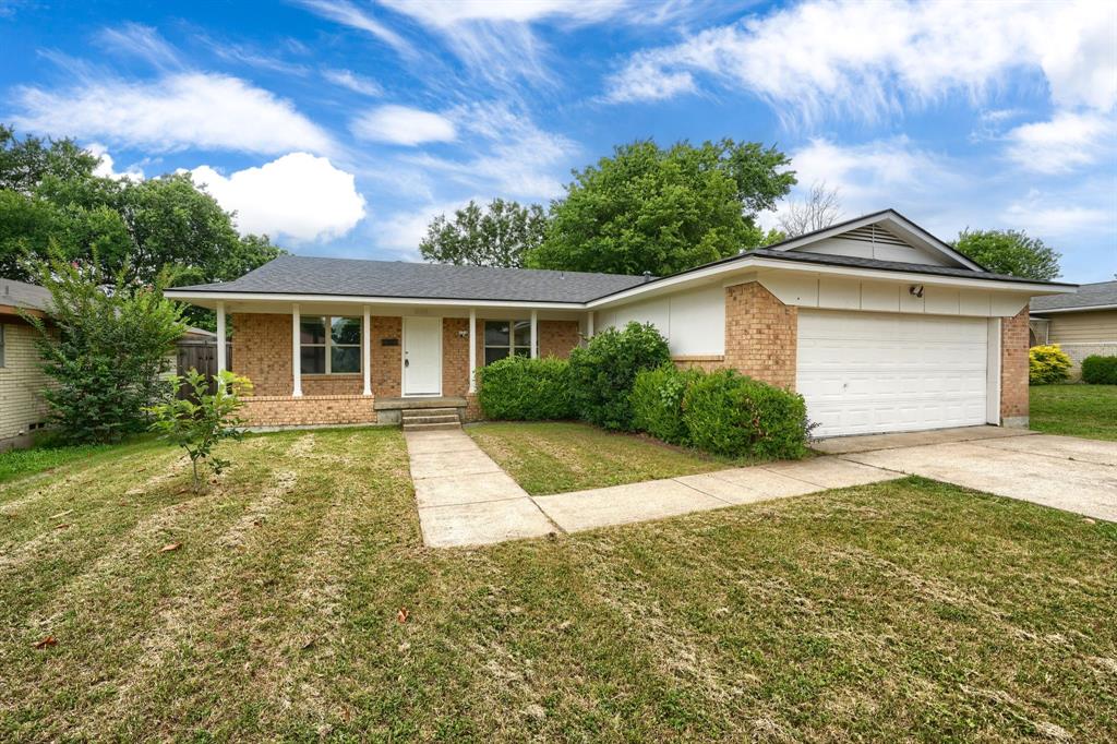 Charming 3-bedroom, 2-bath traditional single-family home in the established Singing Hills neighborhood! This well-maintained residence offers approx. 1,400 sq ft of comfortable living space on a generous lot with convenient DFW access.
Inside, enjoy granite countertops in the kitchen and luxury vinyl plank flooring throughout. Recent major updates include a new AC system installed in May 2026 and roof replaced in 2025. The home features generous bedrooms and baths, a classic brick exterior with strong curb appeal, and a practical layout ideal for families or investors.