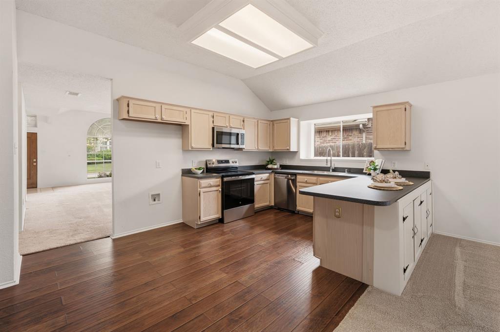 Huntington Village Ph III Add - Residential