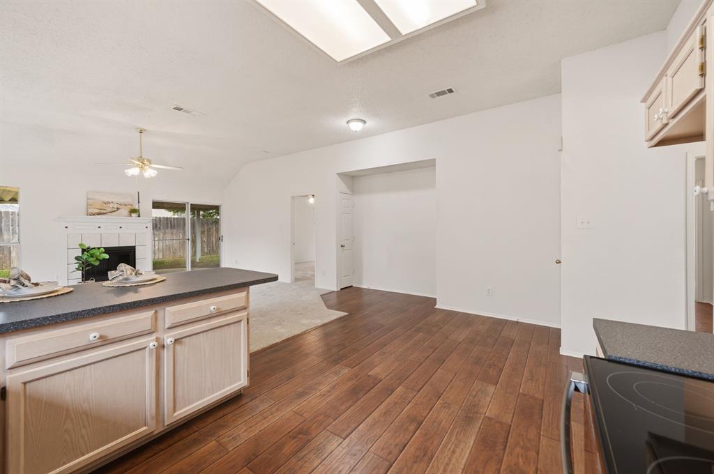 Huntington Village Ph III Add - Residential