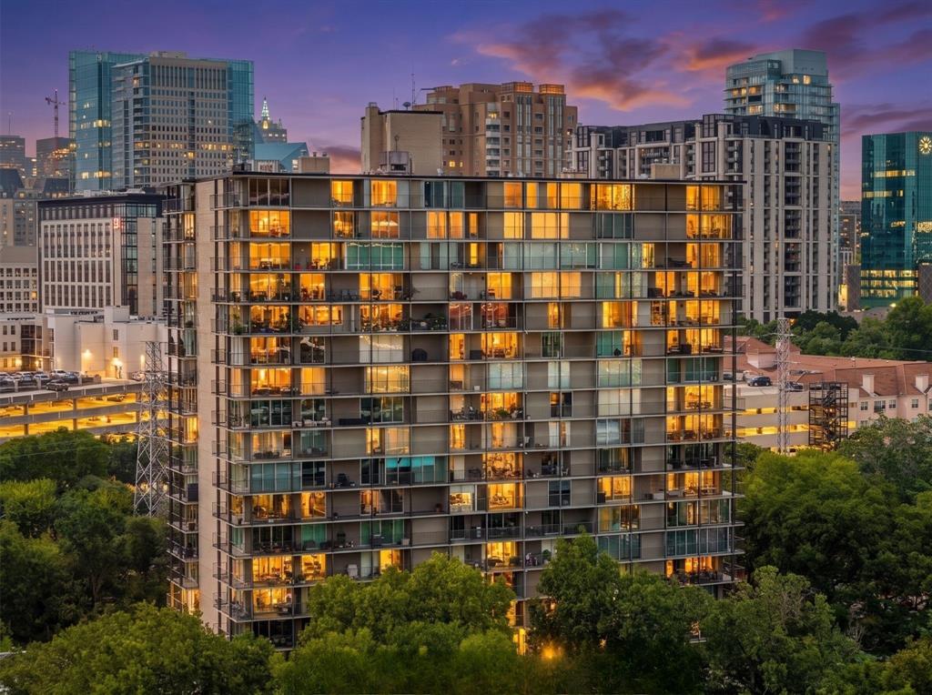 Park Towers Condominiums - Residential