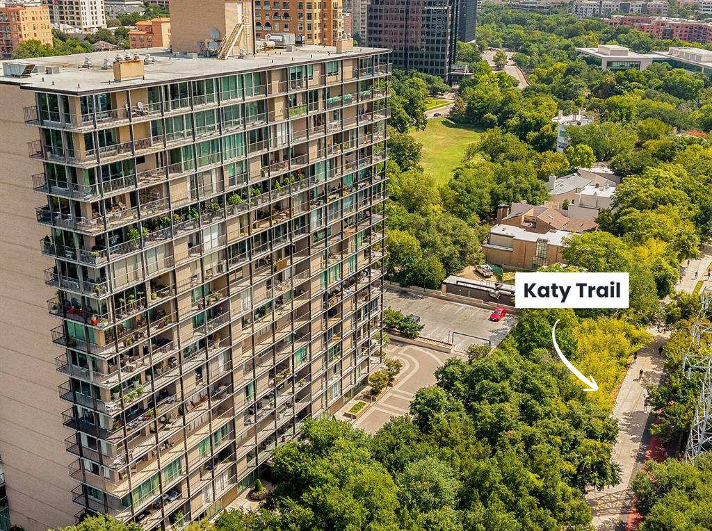Park Towers Condominiums - Residential