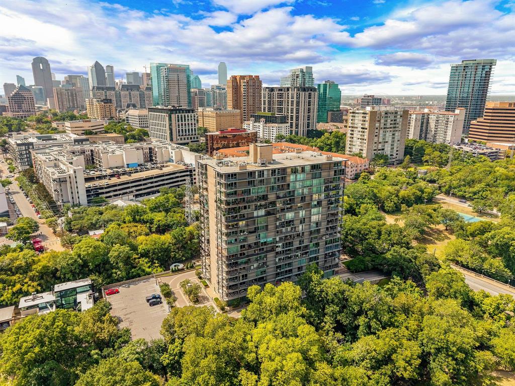 Park Towers Condominiums - Residential