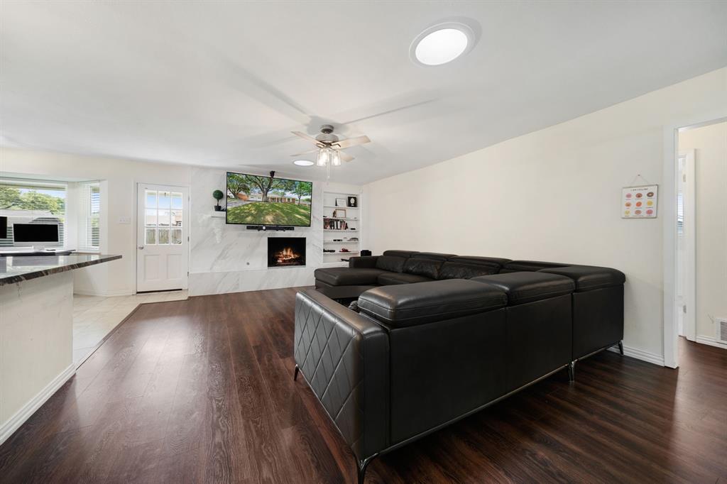 Wilshire Village Add - Residential