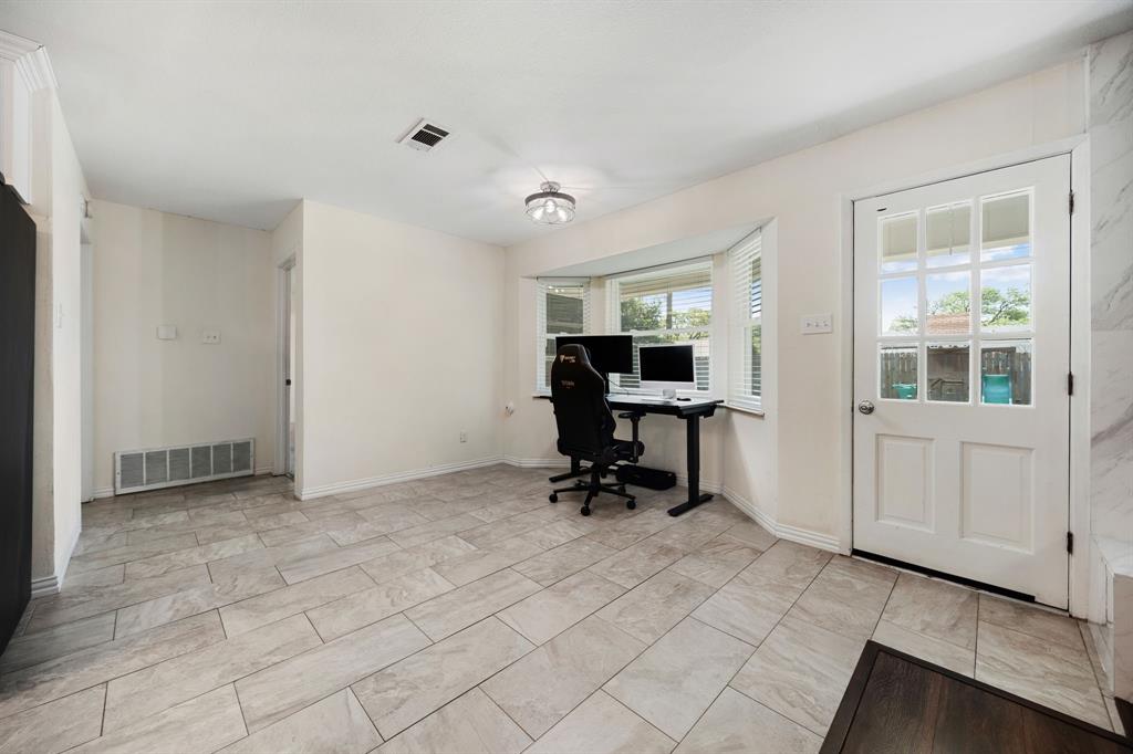 Wilshire Village Add - Residential
