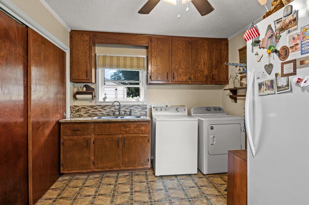 A083-ELBERT MATTHEWS - Residential