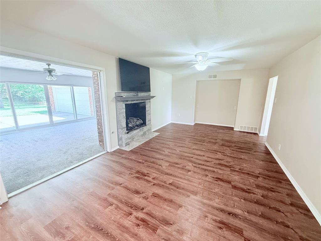 Simms J B 2nd Add - Residential