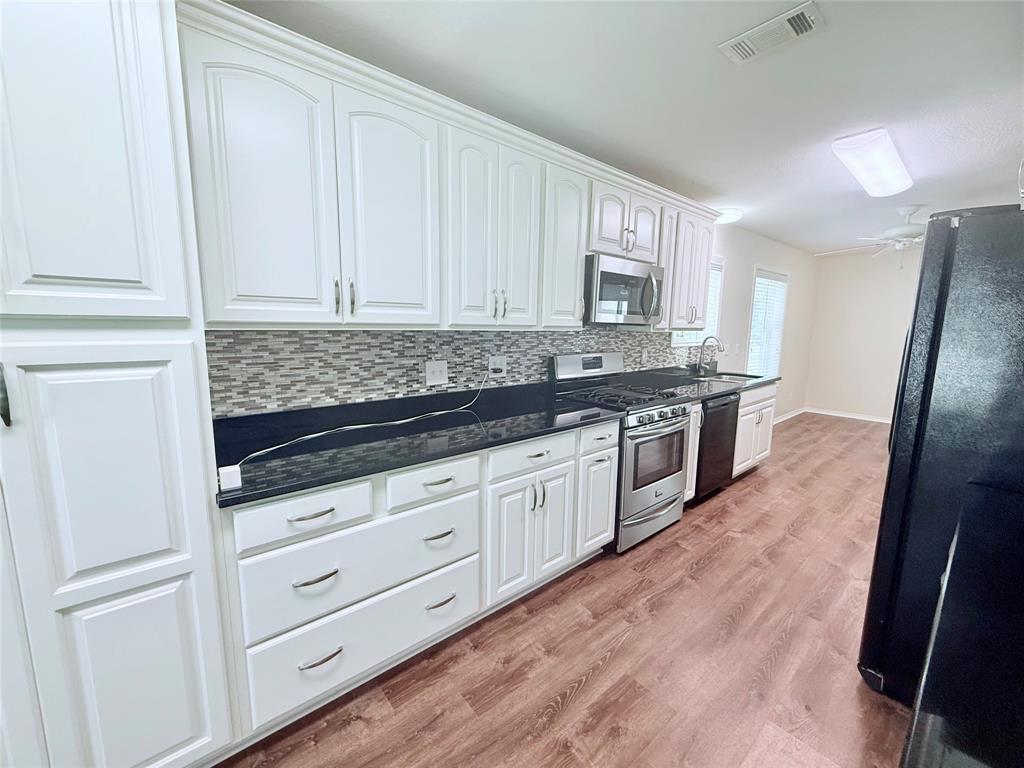Simms J B 2nd Add - Residential