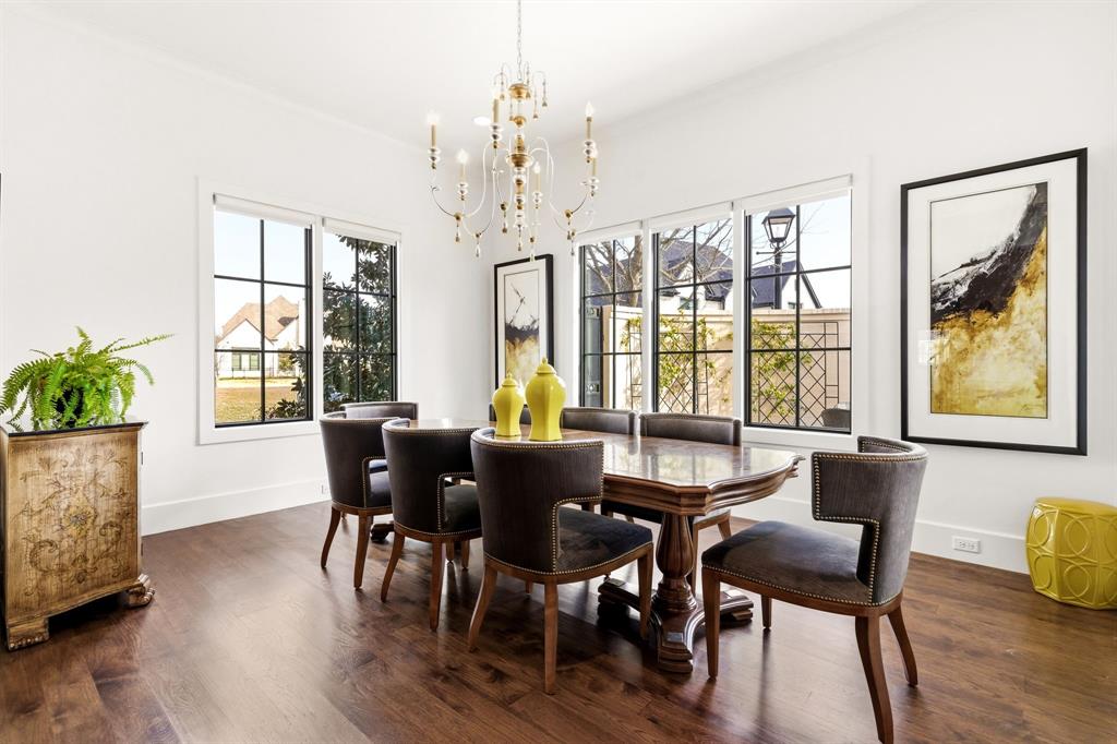 Lawn Glen Abbey - Residential