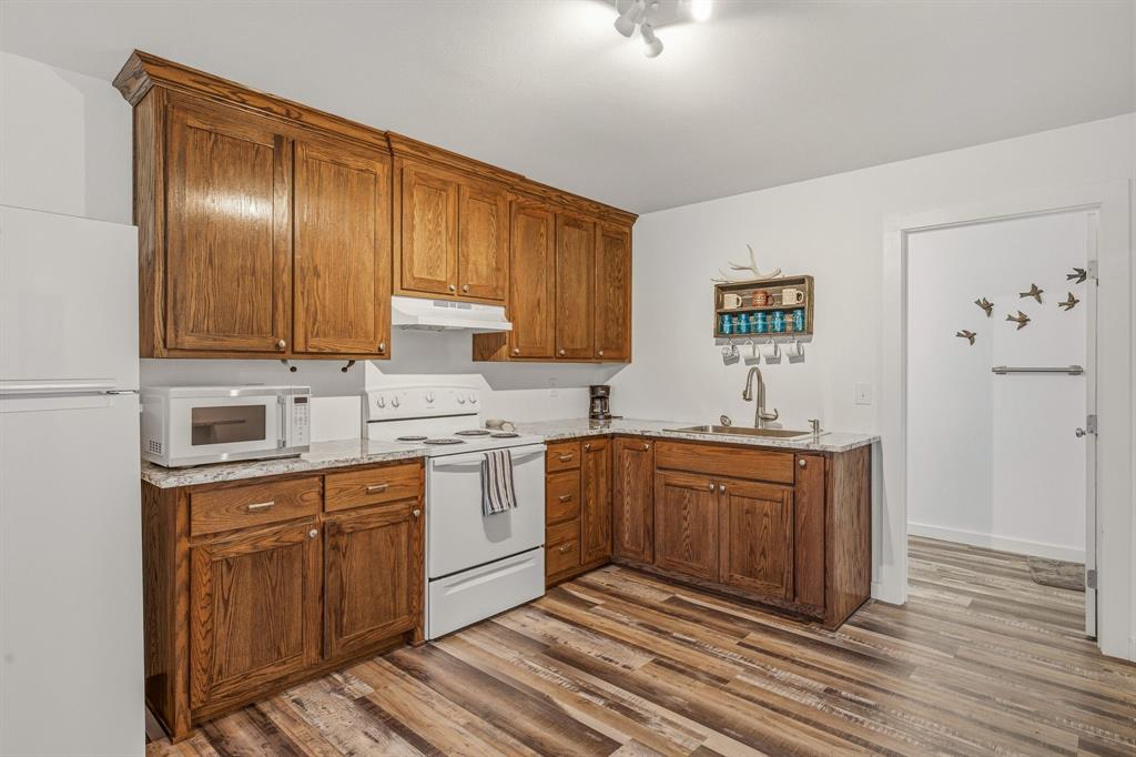 Cee Bar Ranch - Residential