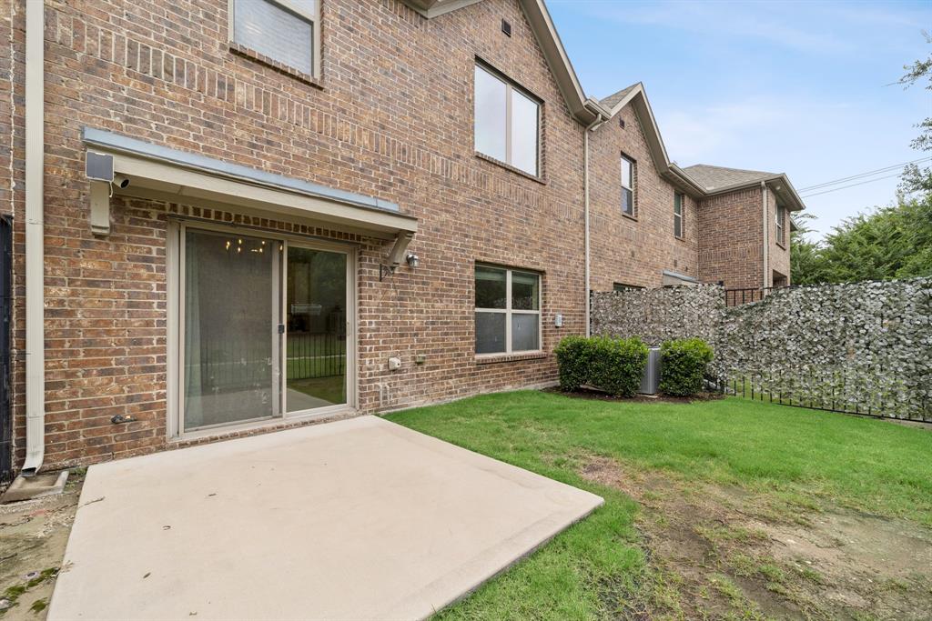 Courts At Sloan Creek - Residential