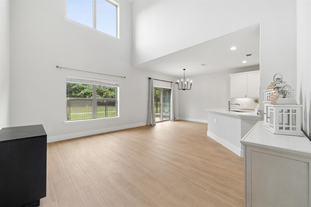 Courts At Sloan Creek - Residential