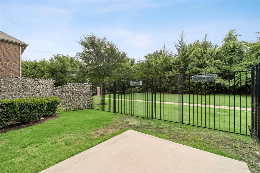 Courts At Sloan Creek - Residential