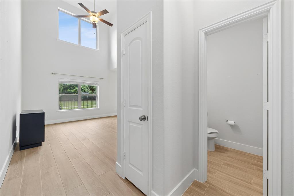 Courts At Sloan Creek - Residential