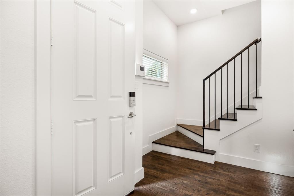 Roseland Condominium - Residential