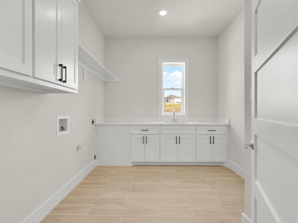 Bella Flora - Residential