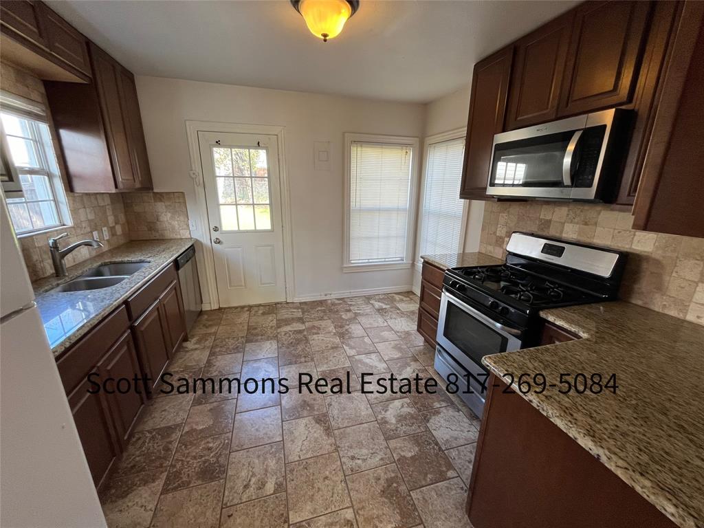 Queensborough Add - Residential Lease