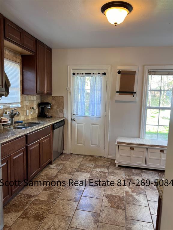 Queensborough Add - Residential Lease