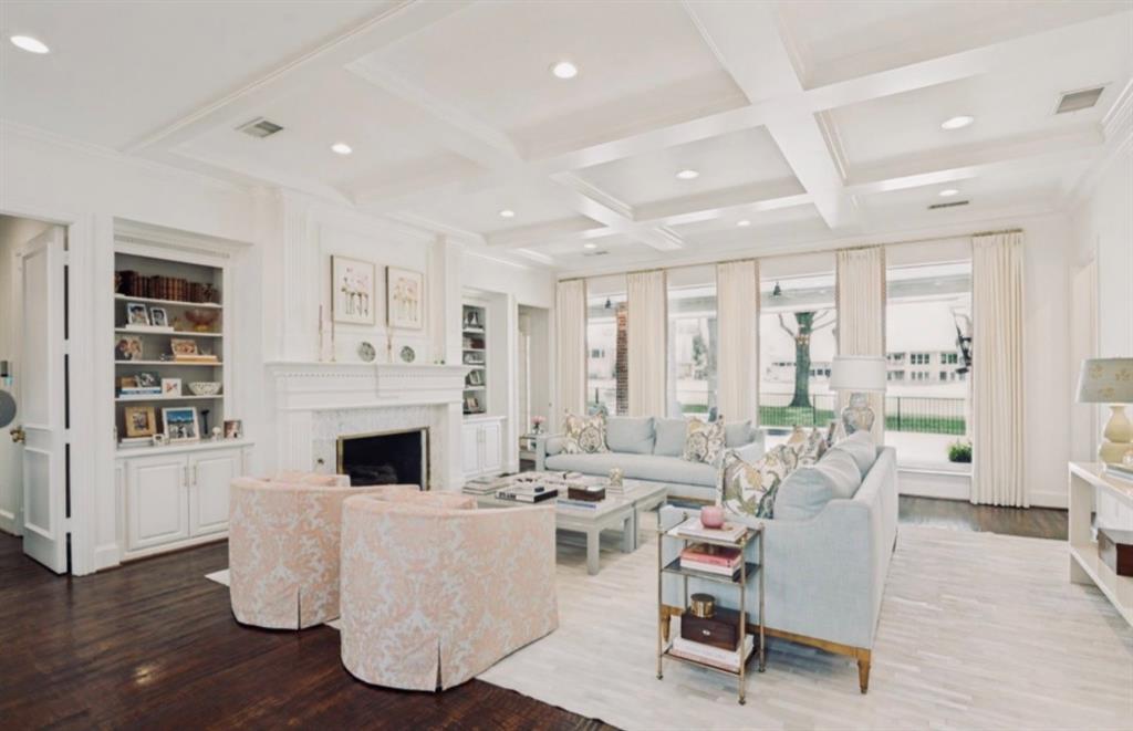 Kingsborough In Old Shepard Place - Residential