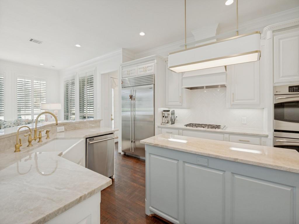 Kingsborough In Old Shepard Place - Residential