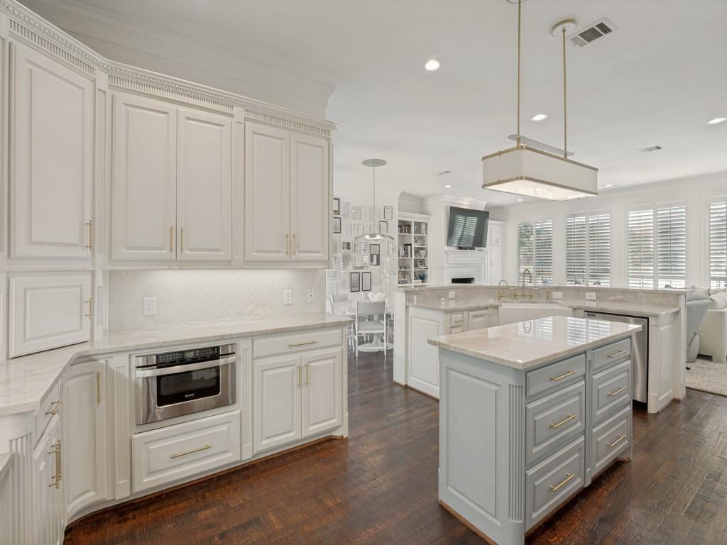 Kingsborough In Old Shepard Place - Residential