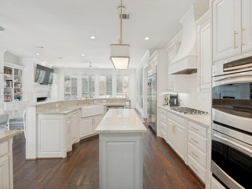 Kingsborough In Old Shepard Place - Residential