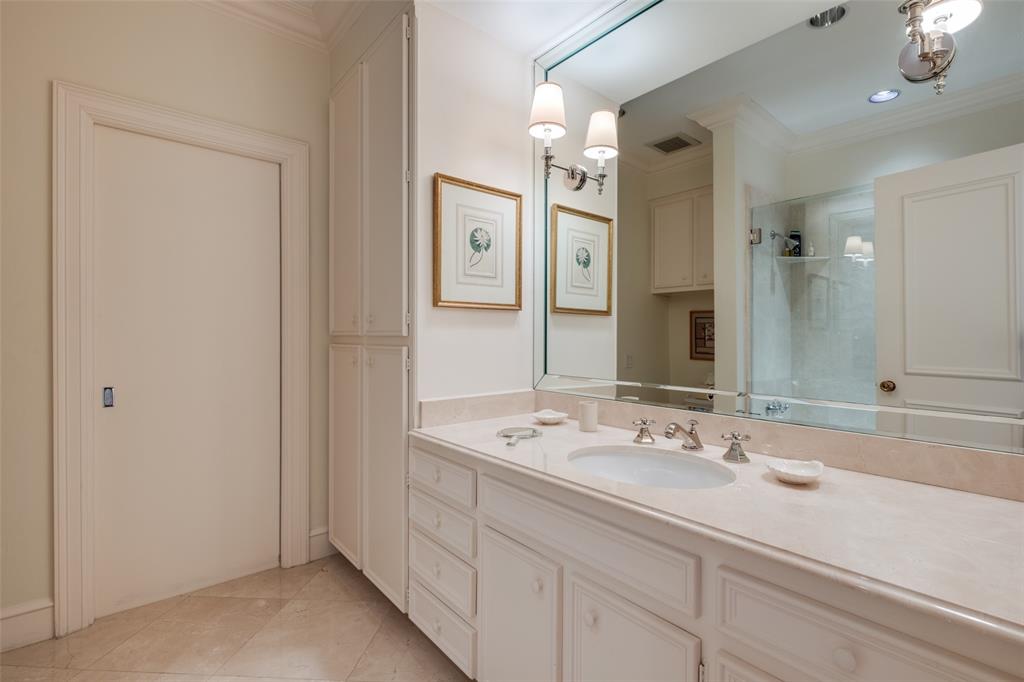Briarwood Place - Residential