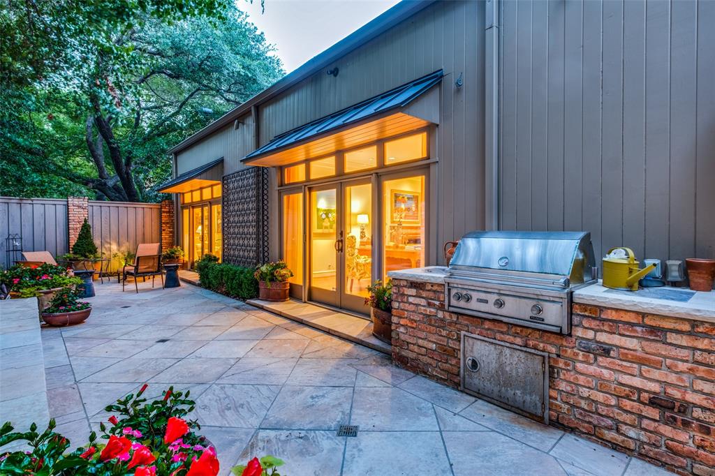 Briarwood Place - Residential