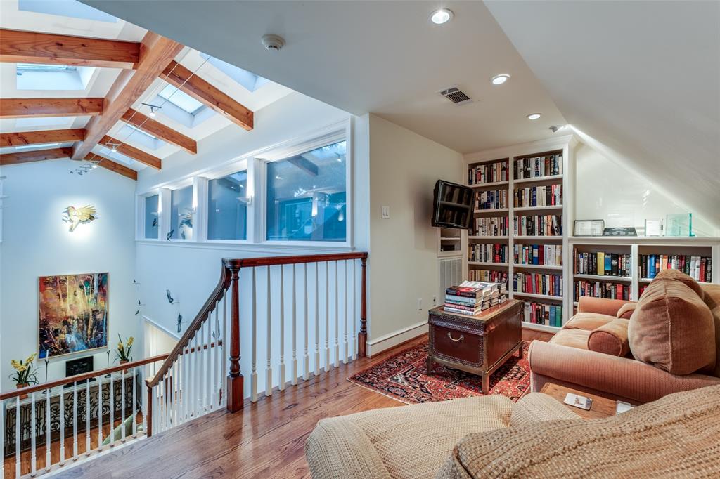 Briarwood Place - Residential