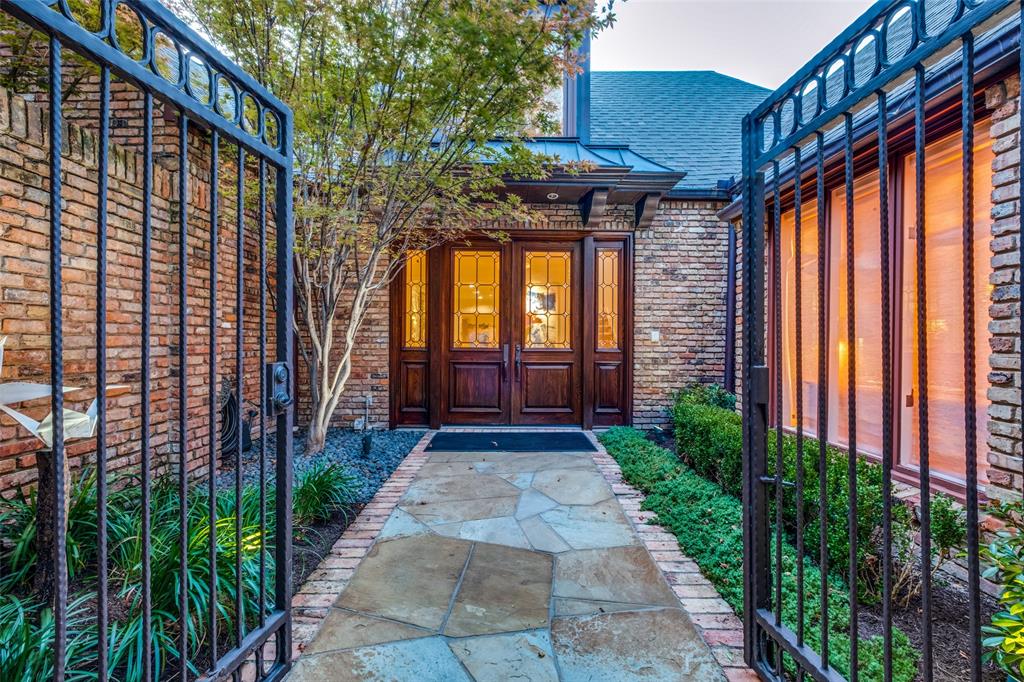Briarwood Place - Residential