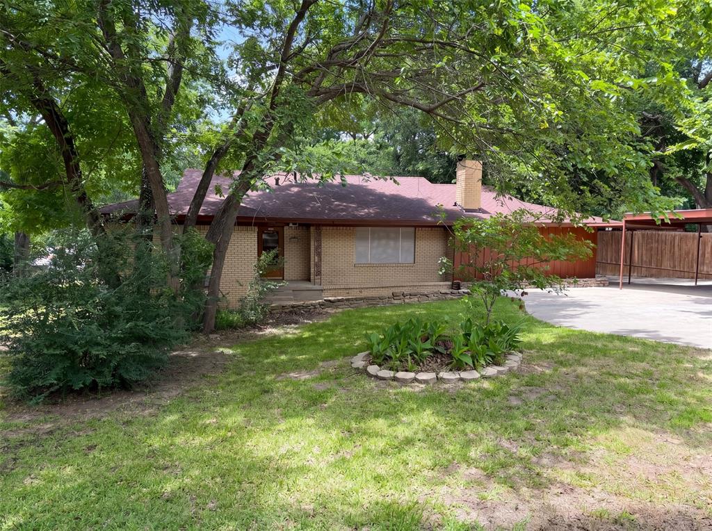 202 Vanshire Rd W is a residence with modern conveniences and thoughtful design throughout. The living area features a fireplace that creates warmth and a focal point for the main living spaces. The kitchen includes stainless steel appliances for contemporary cooking and entertaining functionality. The home boasts fresh interior finishes and flooring that establish a clean, well-maintained aesthetic. A deck extends the living space outdoors, providing room for entertaining and relaxation. The practical layout creates distinct areas for gathering, dining, and unwinding. This residence combines modern amenities with functional design, providing comfortable living in every room and outdoor entertaining potential for those seeking a move-in ready home. This home has been virtually staged to illustrate its potential.. Home comes with a 100-Day Home Warranty and a 7-Day Home Test Drive to move in 7 days early for free