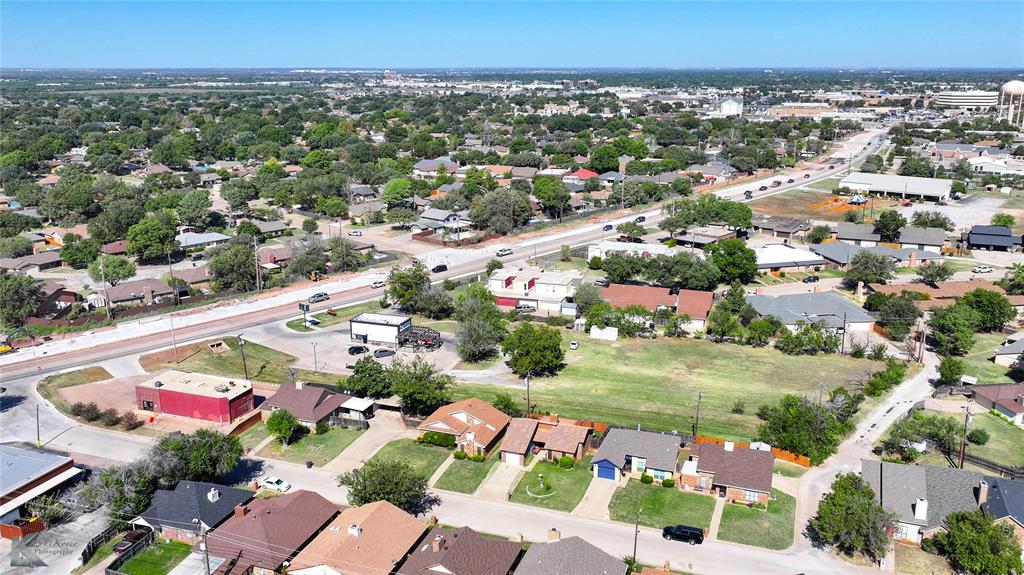 Button Willow Pkwy - Land